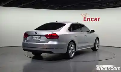 Volkswagen Passat 2015 2.0 Автомат в Москве № 472299, миниатюра 2