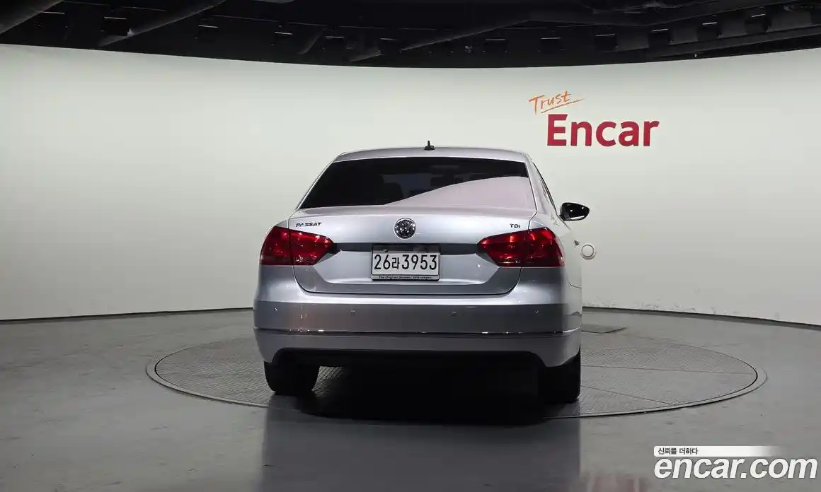 Volkswagen Passat 2015 2.0 Автомат в Москве № 472299, фото 4