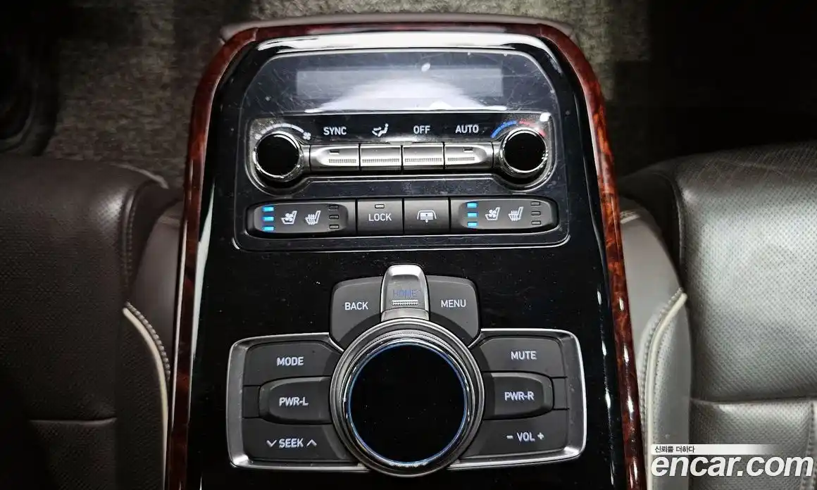 Genesis EQ900 2016 5.0 Автомат в Москве № 76203, фото 17