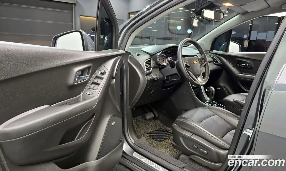 Chevrolet Trax 2017 1.6 Автомат в Москве № 81129, фото 12