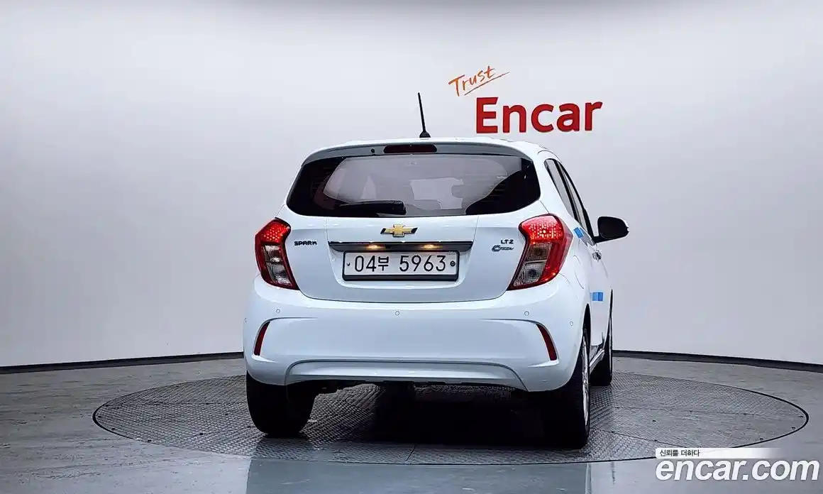 Chevrolet Spark 2018 1.0 Автомат в Москве № 84046, фото 4