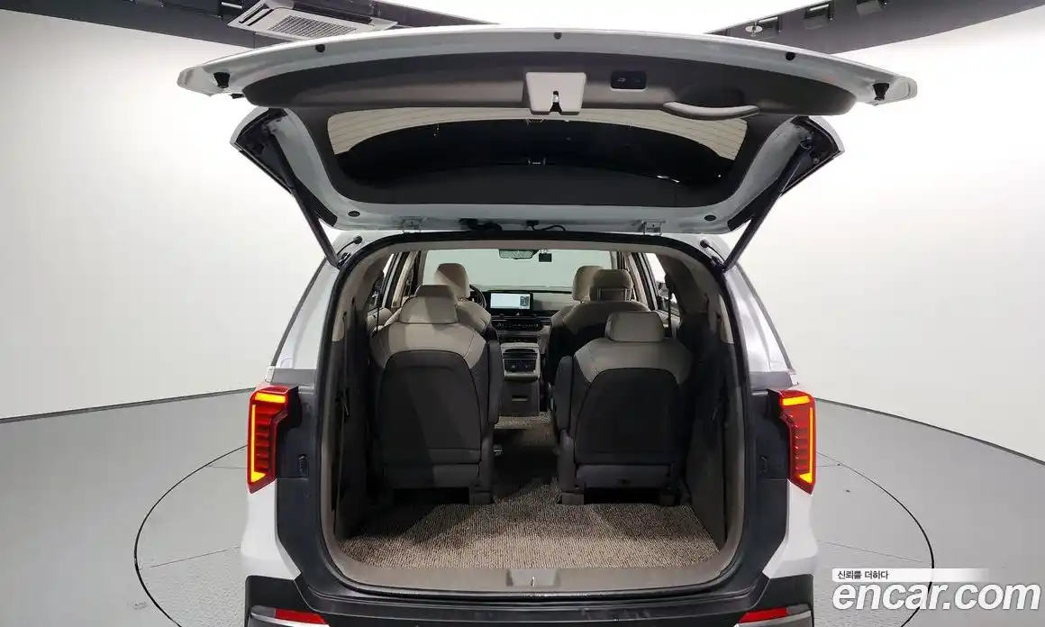 Kia Canival 2024 2.2 Автомат в Москве № 102166, фото 11