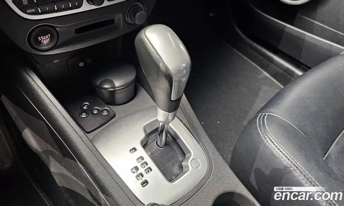 Renault SM3 2010 1.6 Автомат в Москве № 106142, фото 6