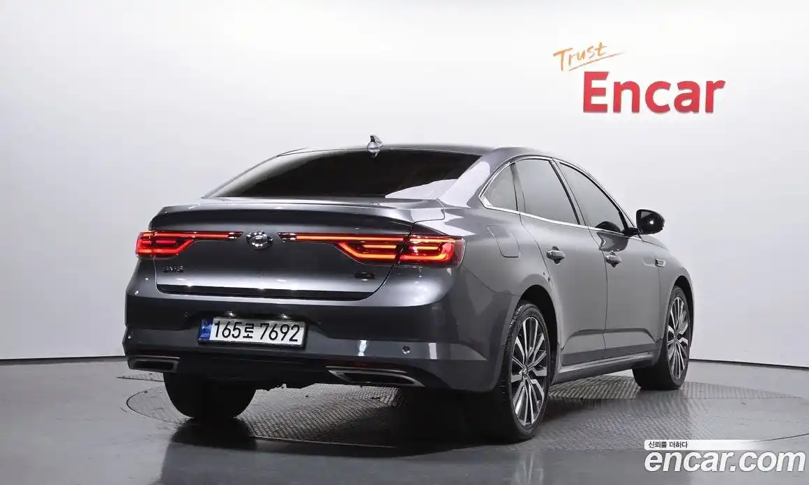 Renault SM6 2023 1.8 Автомат в Москве № 107438, фото 1