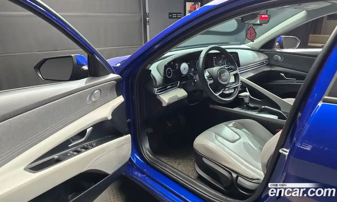 Hyundai Avante 2022 1.6 Автомат в Москве № 112075, фото 14