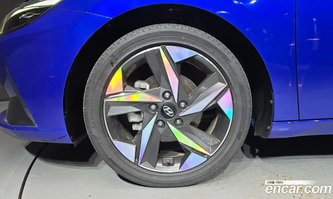 Hyundai Avante 2022 1.6 Автомат в Москве № 112075, фото 16