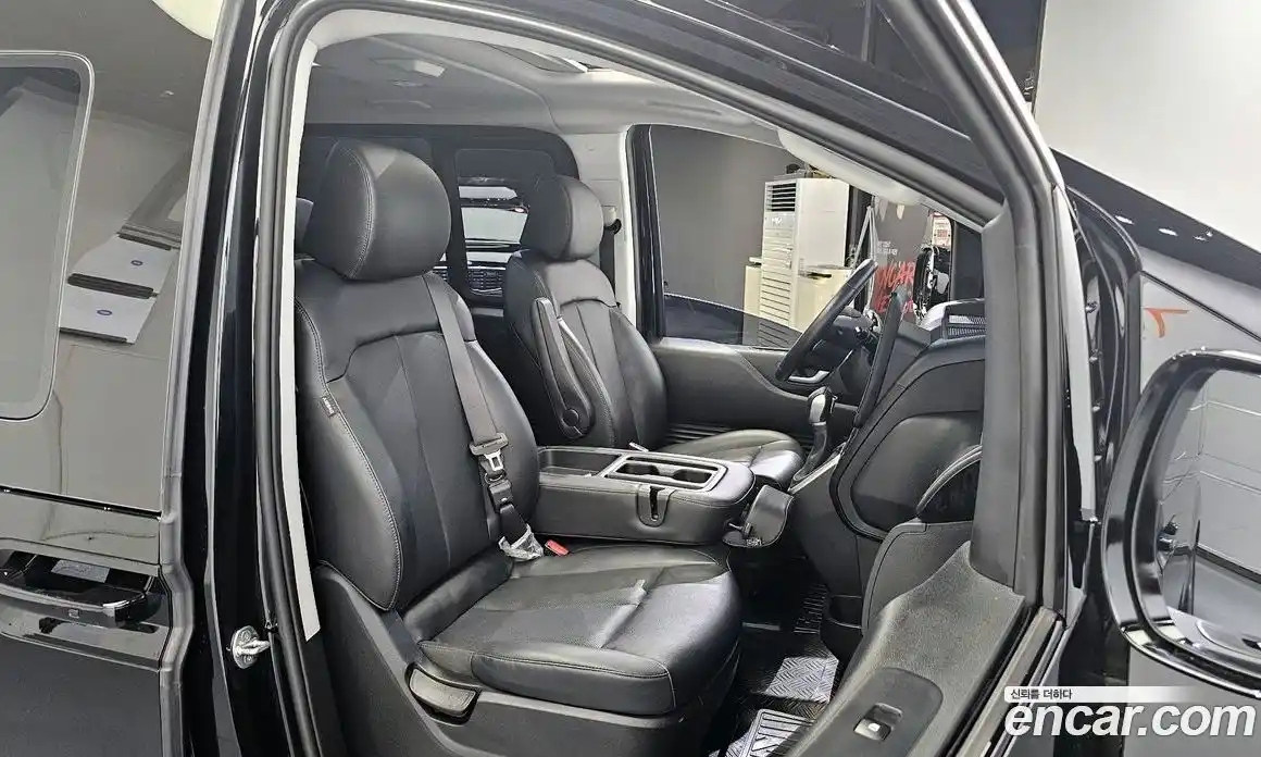 Hyundai Staria 2022 2.2 Автомат в Москве № 112467, фото 12