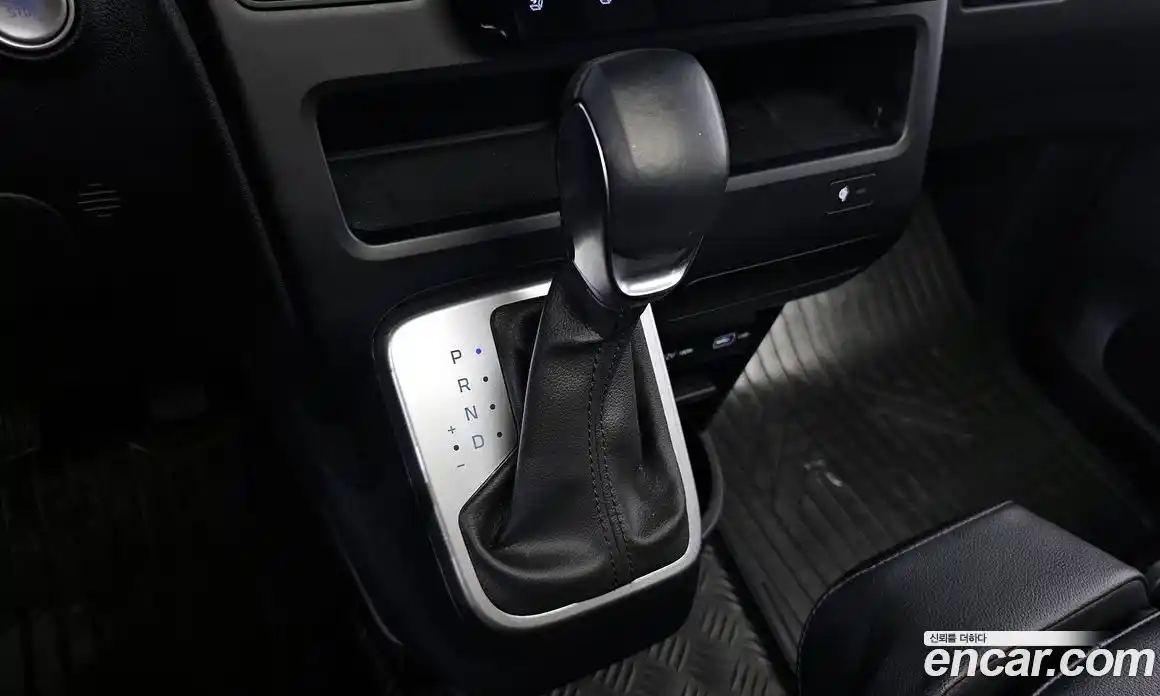 Hyundai Staria 2022 2.2 Автомат в Москве № 112467, фото 9