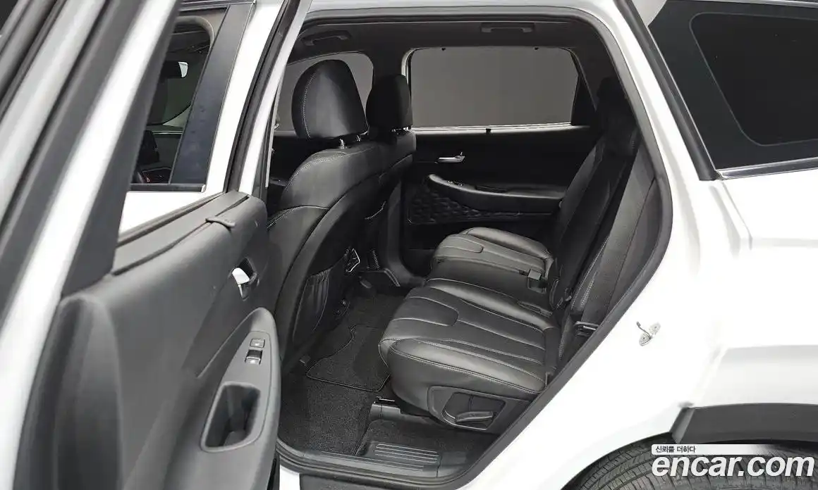 Hyundai Santa Fe 2021 2.5 Автомат в Москве № 112876, фото 6