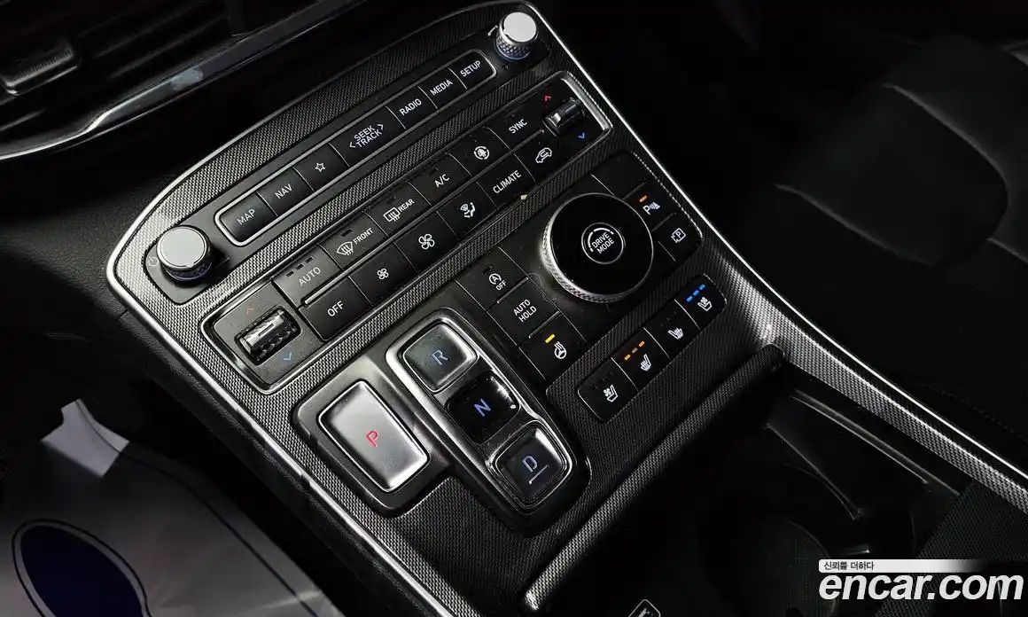 Hyundai Santa Fe 2021 2.5 Автомат в Москве № 112876, фото 9