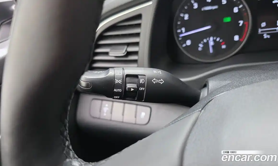 Hyundai Avante 2017 1.6 Автомат в Москве № 119849, фото 9