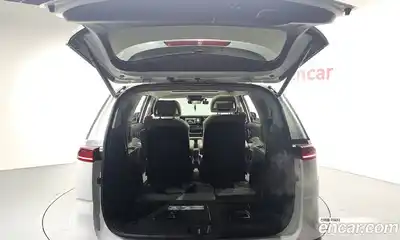 Kia Canival 2023 3.5 Автомат в Москве № 121803, миниатюра 3