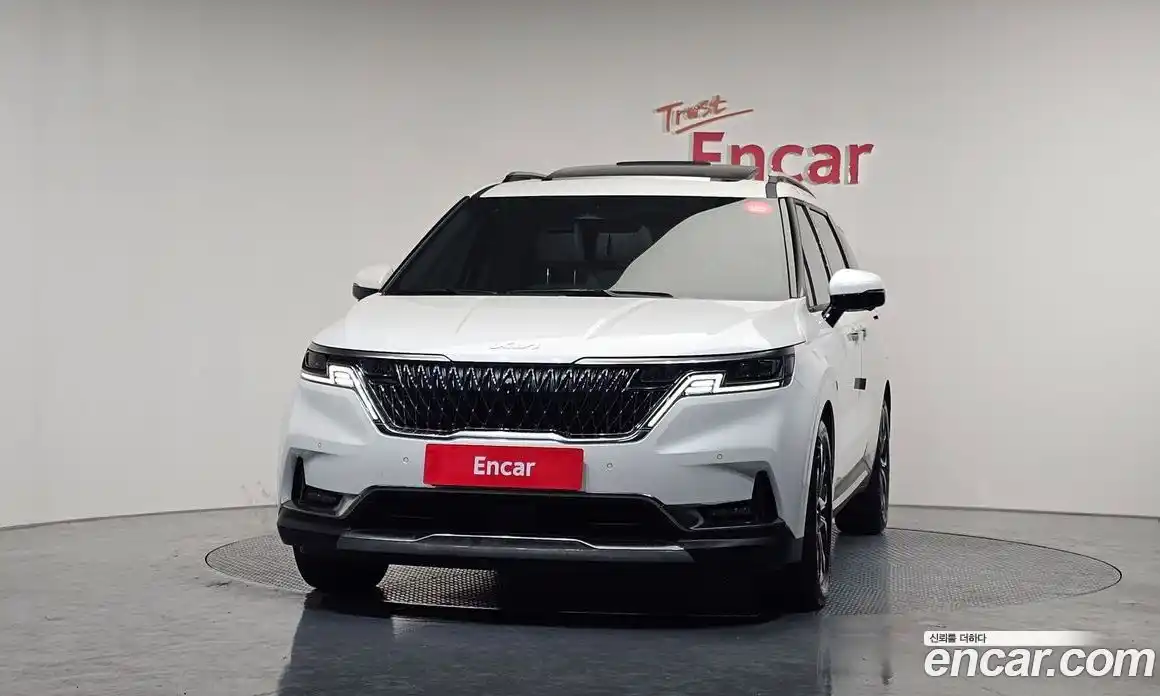 Kia Canival 2023 3.5 Автомат в Москве № 121803, фото 8