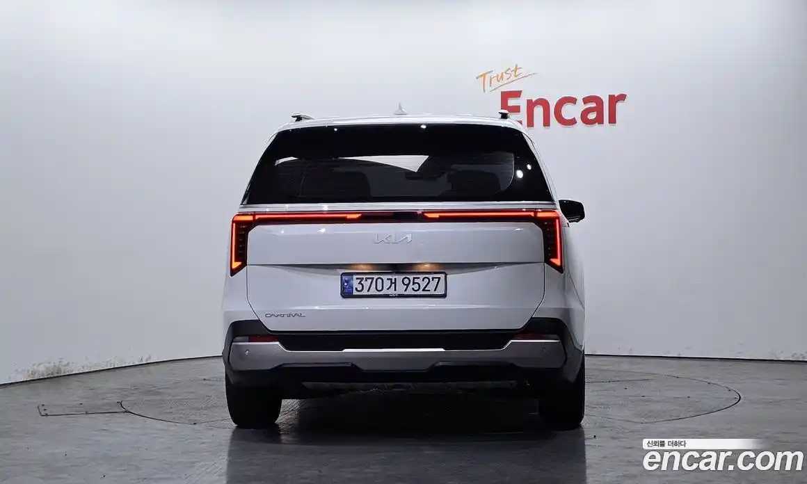 Kia Canival 2024 2.2 Автомат в Москве № 121957, фото 14