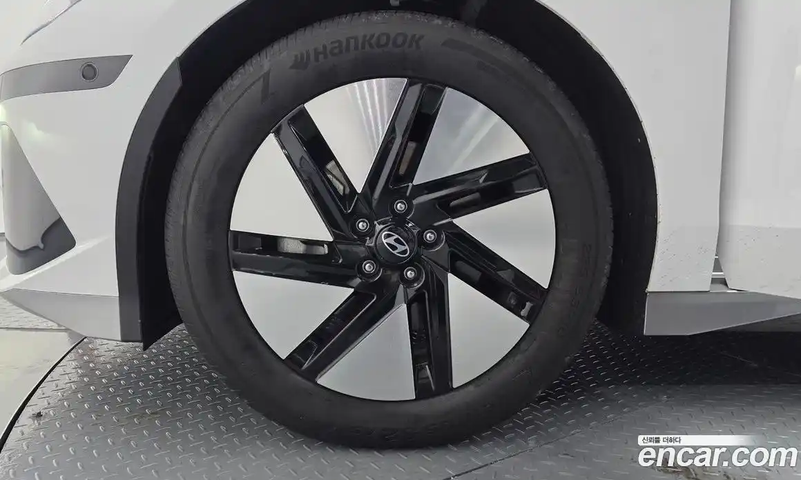 Hyundai Ioniq 6 2023 0.1 Автомат в Москве № 126044, фото 8