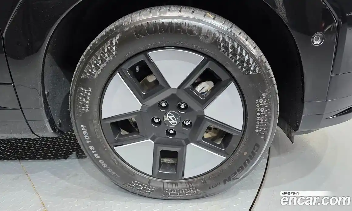 Hyundai Santa Fe 2024 1.6 Автомат в Москве № 126304, фото 1