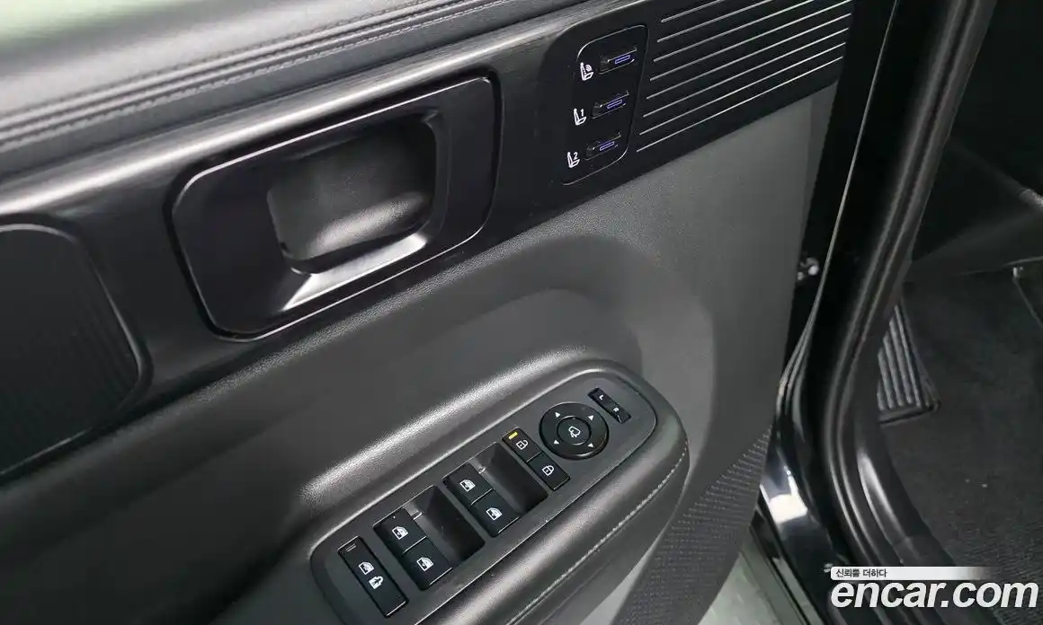 Hyundai Santa Fe 2024 1.6 Автомат в Москве № 126304, фото 4