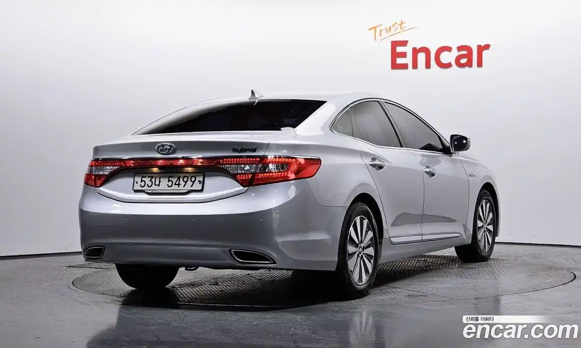 Hyundai Grandeur 2015 2.4 Автомат в Москве № 126854, фото 16
