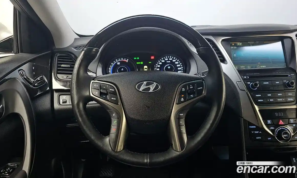 Hyundai Grandeur 2015 2.4 Автомат в Москве № 126854, фото 9