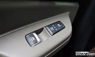 Kia Canival 2025 2.2 Автомат в Москве № 132214, миниатюра 4