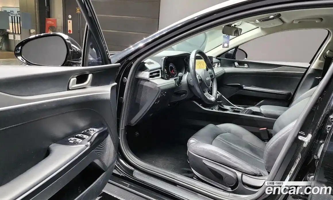 Kia K5 2023 2.0 Автомат в Москве № 132684, фото 15