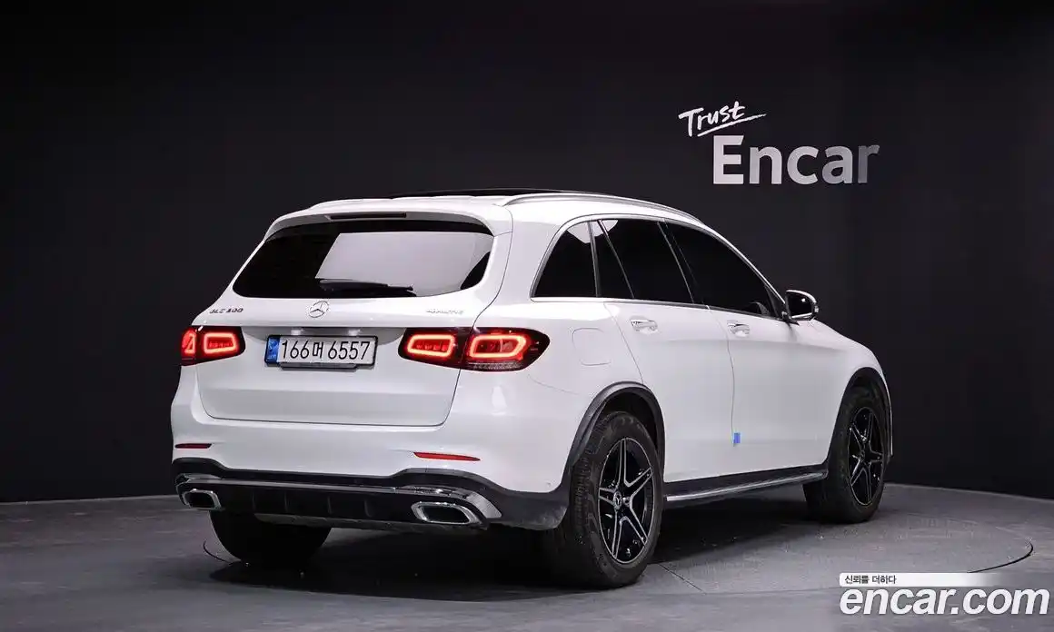 Mercedes-Benz GLC-Class 2022 2.0 Автомат в Москве № 136309, фото 1