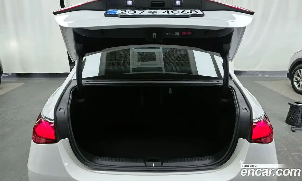 Mercedes-Benz E-Class 2024 2.0 Автомат в Москве № 138308, фото 14