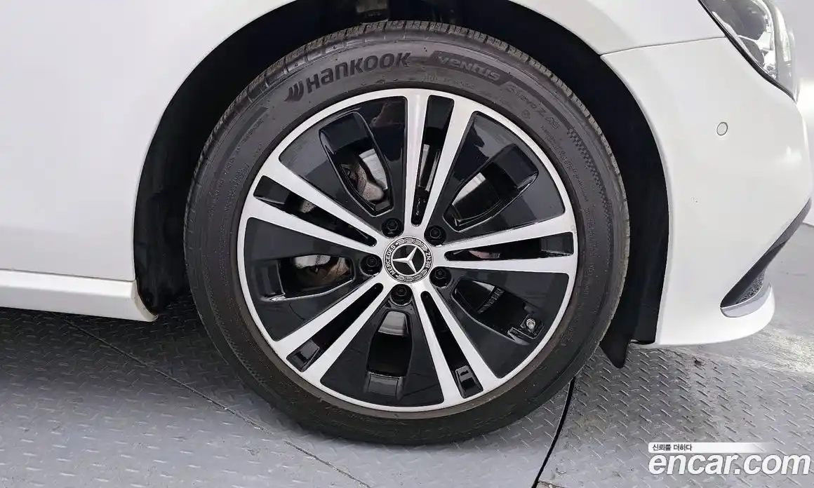 Mercedes-Benz E-Class 2022 2.0 Автомат в Москве № 138768, фото 5