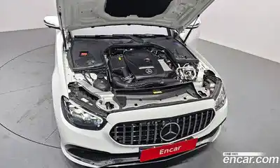 Mercedes-Benz E-Class 2022 2.0 Автомат в Москве № 138768, миниатюра 6