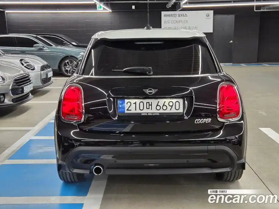 Mini Cooper 2022 1.5 Автомат в Москве № 147204, фото 4