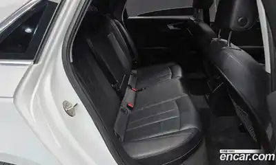 Audi A4 2016 2.0 Автомат в Москве № 151386, миниатюра 2