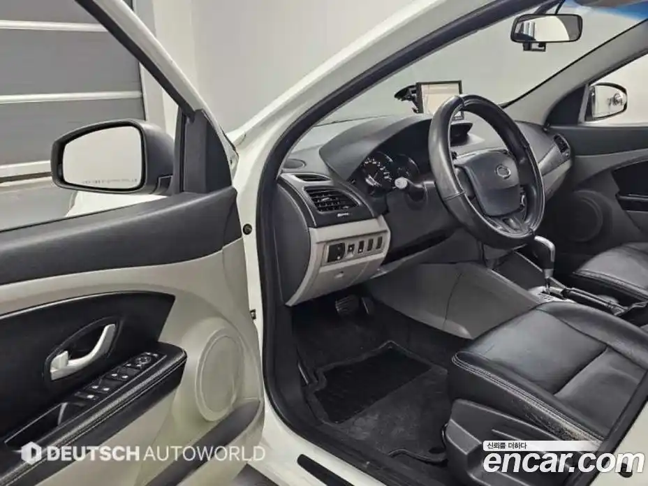 Renault SM3 2011 1.6 Автомат в Москве № 152252, фото 11