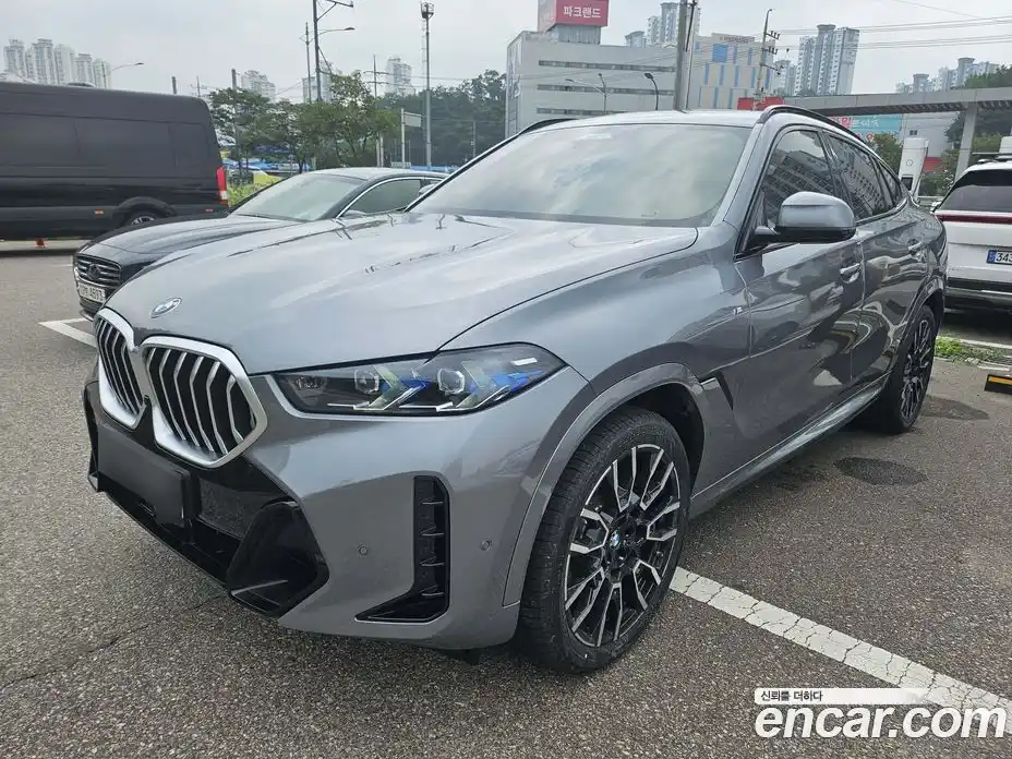 BMW X6 2025 3.0 Автомат в Москве № 153137, фото 1
