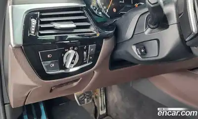 BMW 5-Series 2018 2.0 Автомат в Москве № 159003, миниатюра 4