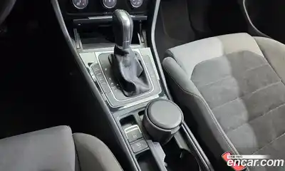 Volkswagen Golf 2015 1.6 Автомат в Москве № 160093, миниатюра 9