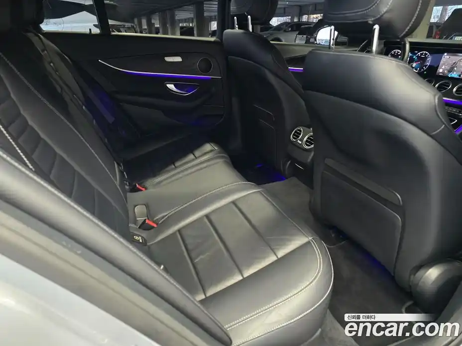 Mercedes-Benz E-Class 2022 2.0 Автомат в Москве № 160518, фото 13