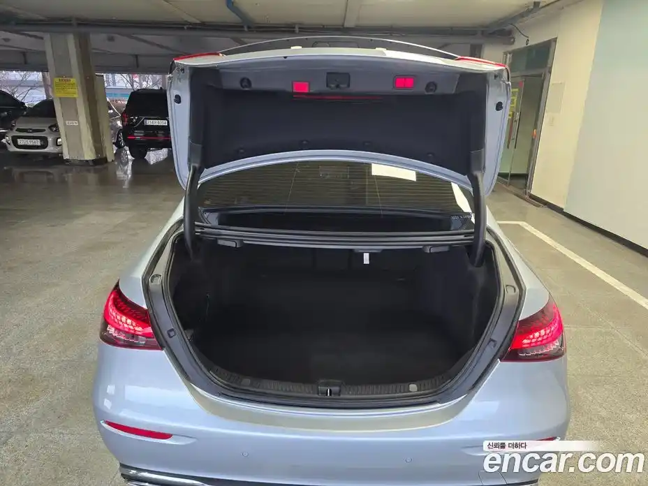 Mercedes-Benz E-Class 2022 2.0 Автомат в Москве № 160518, фото 20