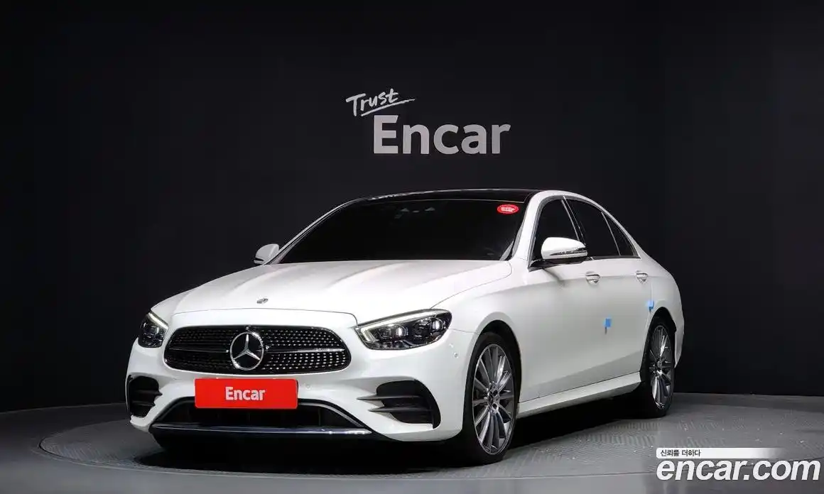 Mercedes-Benz E-Class 2022 2.0 Автомат в Москве № 161632, фото 1