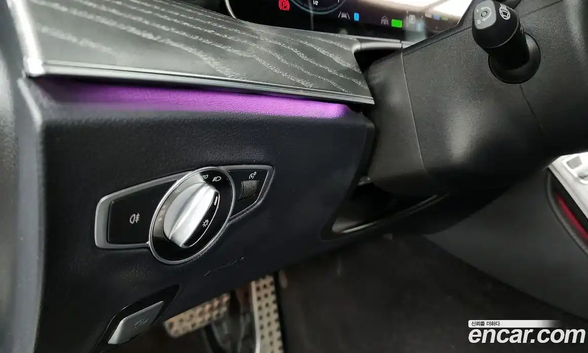 Mercedes-Benz E-Class 2022 2.0 Автомат в Москве № 161632, фото 16