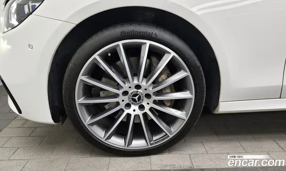 Mercedes-Benz E-Class 2022 2.0 Автомат в Москве № 161632, фото 5