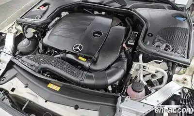 Mercedes-Benz E-Class 2022 2.0 Автомат в Москве № 161632, миниатюра 6