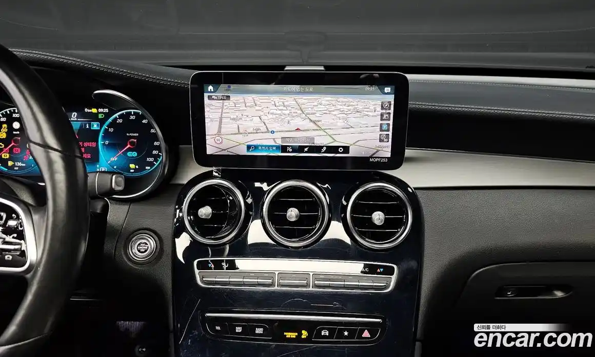 Mercedes-Benz GLC-Class 2020 2.0 Автомат в Москве № 161833, фото 2