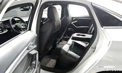 Audi A3 2023 2.0 Автомат в Москве № 163000, миниатюра 10