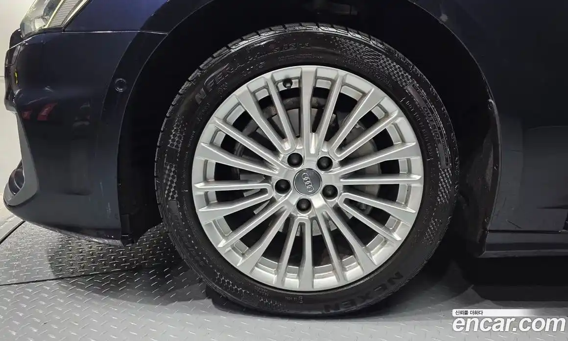 Audi A6 2021 2.0 Автомат в Москве № 163044, фото 17