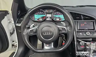 Audi R8 2015 5.2 Автомат в Москве № 163521, миниатюра 11