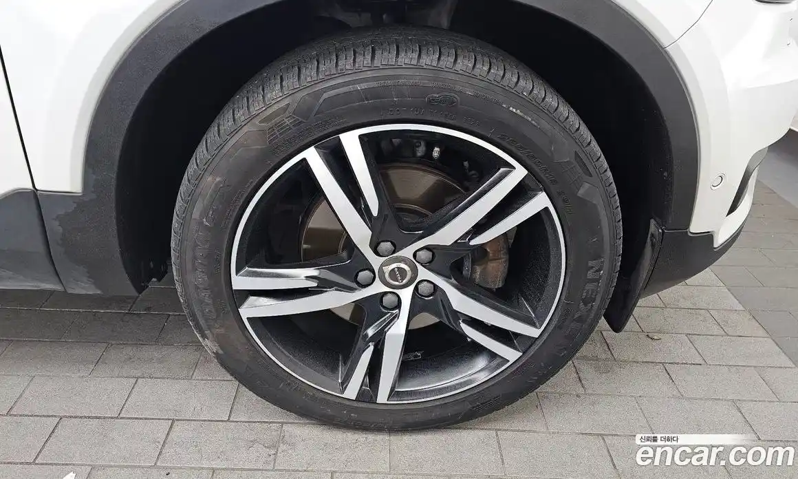 Volvo XC40 2019 2.0 Автомат в Москве № 164559, фото 5