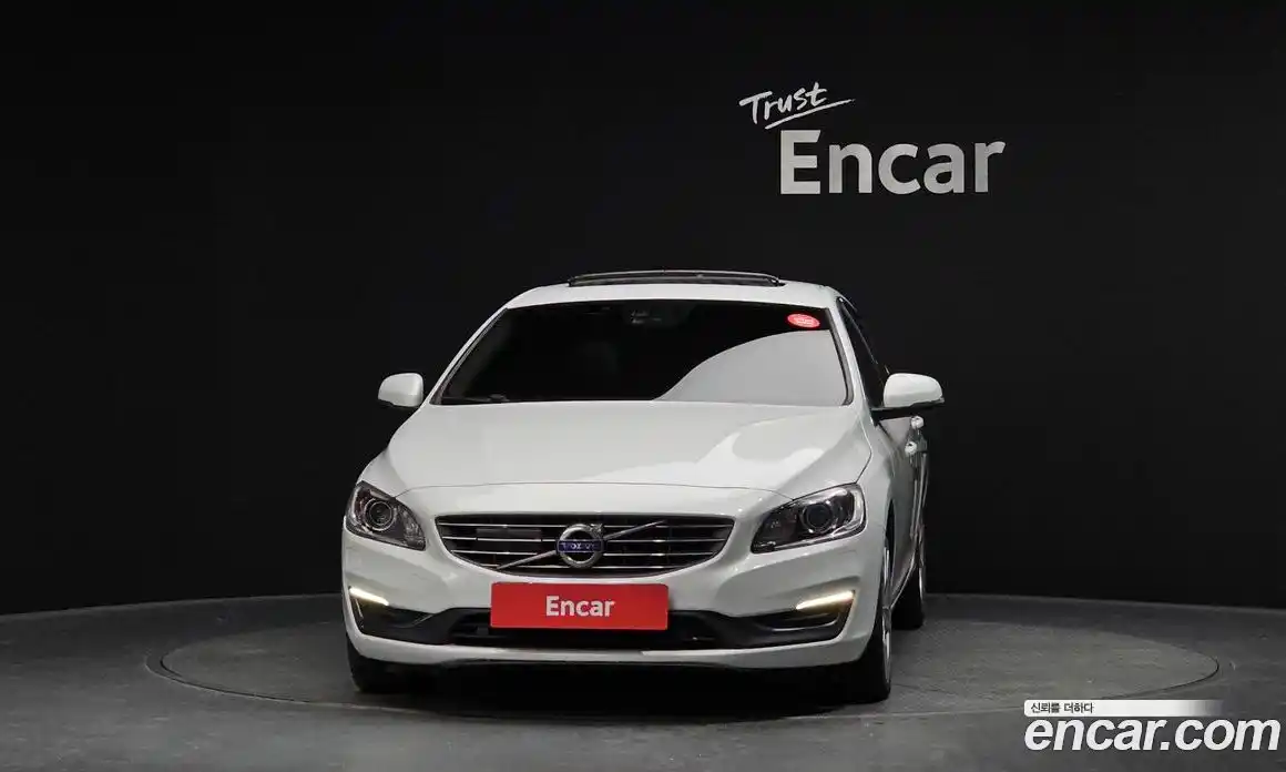 Volvo S60 2017 2.0 Автомат в Москве № 164636, фото 3