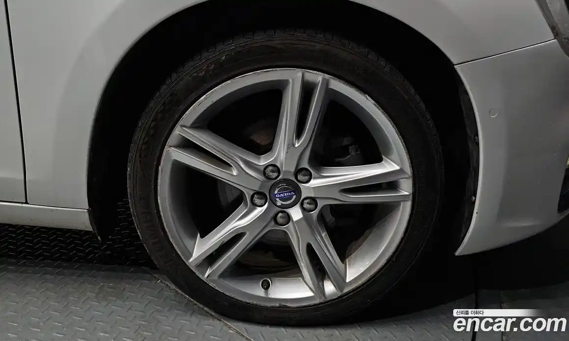 Volvo S60 2017 2.0 Автомат в Москве № 164636, фото 5