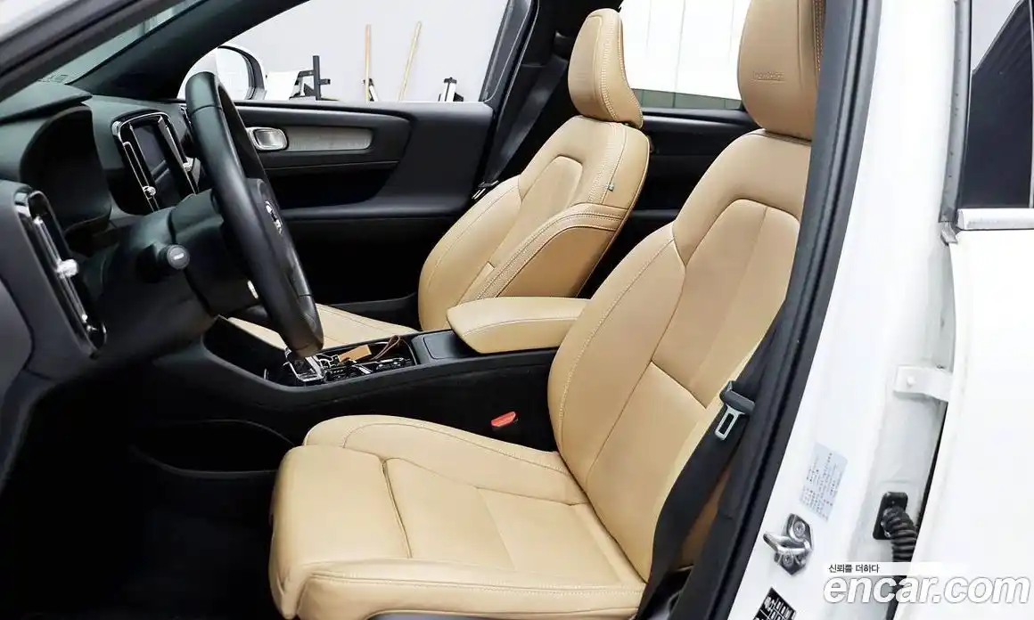 Volvo XC40 2020 2.0 Автомат в Москве № 164805, фото 10