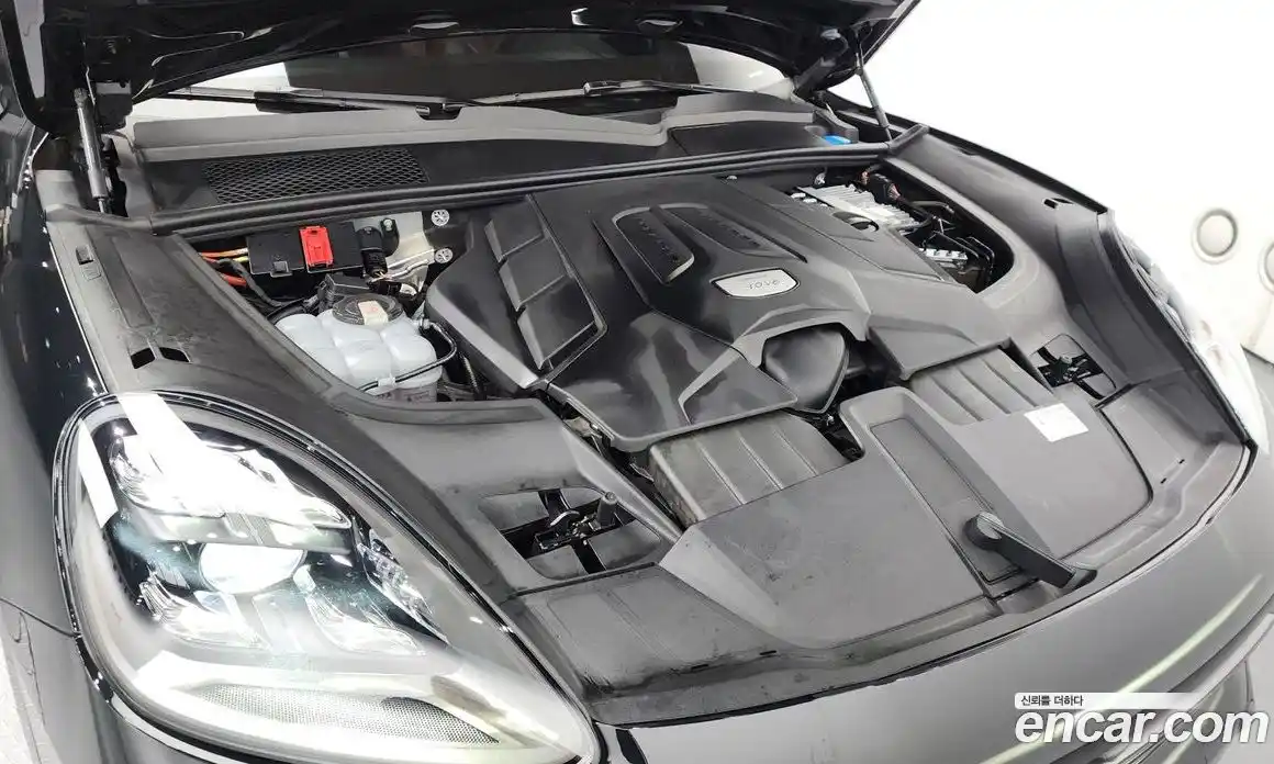 Porsche Cayenne 2023 3.0 Автомат в Москве № 165042, фото 14